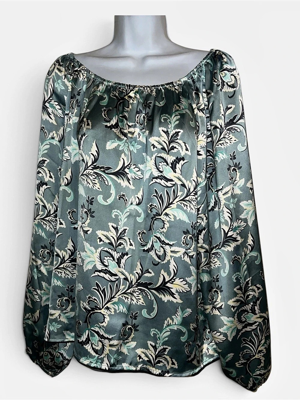 Loft  Floral Long Sleeve Blouse in Green & White Like New off shoulder XL